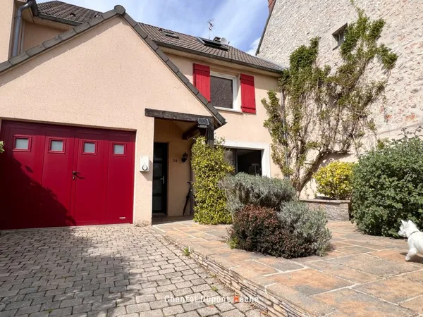 CHARTRES GABRIEL PERI - Maison de ville de 144m2 avec jardin