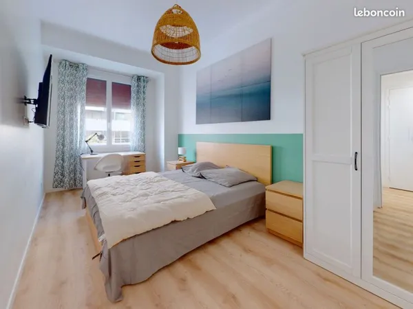 À LOUER -Chambre dans appartement de 5 pièces idéal pour colocation étudiante - MARSEILLE 5e (13005)