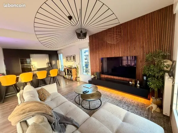 Appartement Lumineux 3 pièces 82 m2 hauteur sous plafond