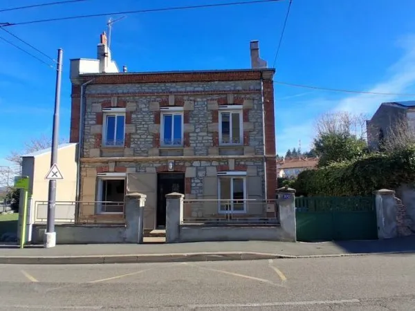 Maison de caractère en pierre ? Prox. centre-ville ? Rénovée
