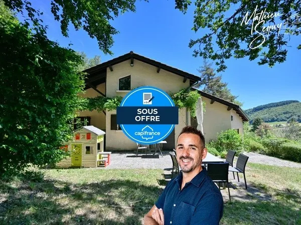 PROPRIETE verdoyante à AVEIZE