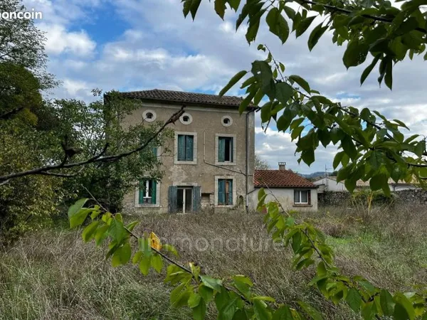 Maison 4 pièces 145 m²