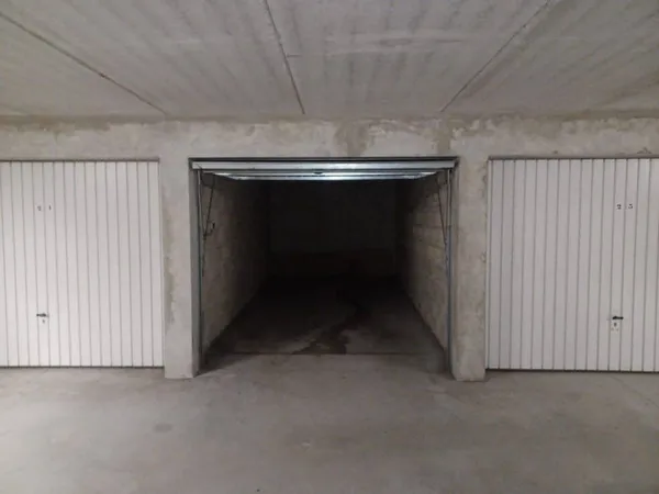 Parking 12 m²