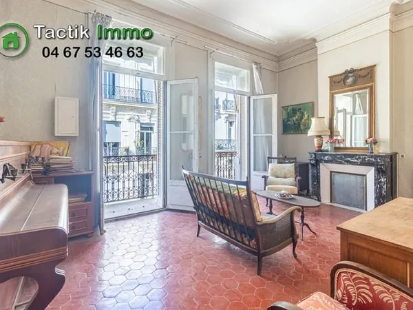Sète, appartement, 4 pièces, type Haussmannien.
