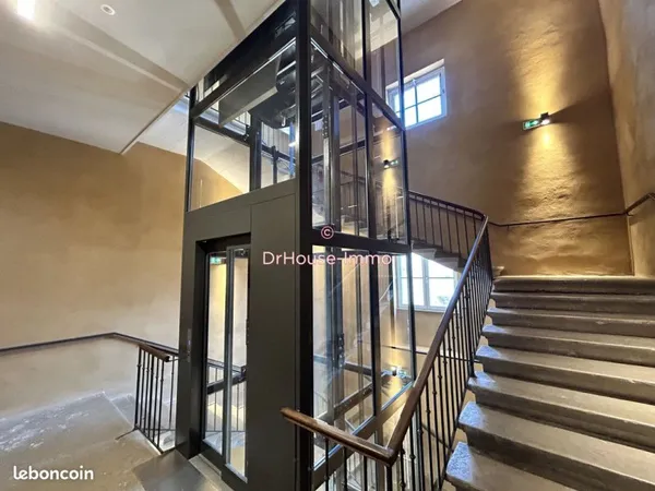 Bureaux 183 m² mornant