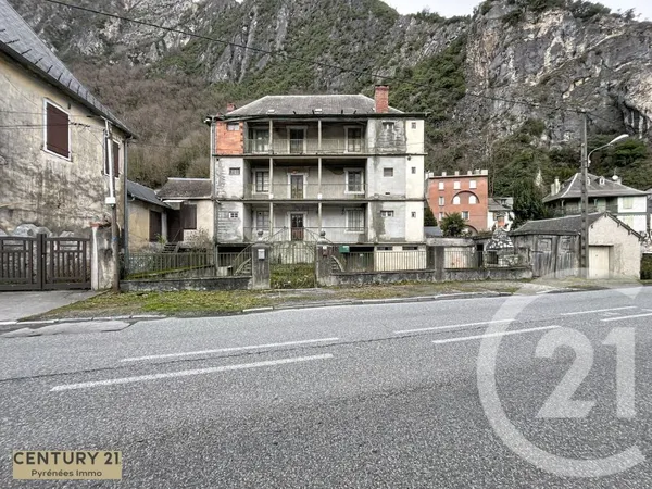 Maison 301 m²