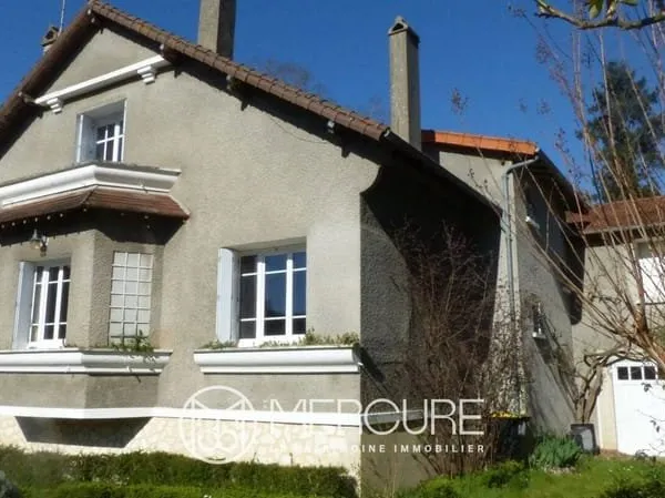 Maison 6 pièces 225 m²