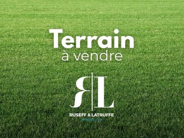 RIANTEC - TERRAIN A VENDRE - CALME ET EXPOSITION SUD-EST