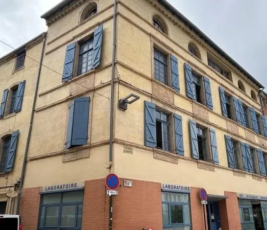 Local professionnel à louer