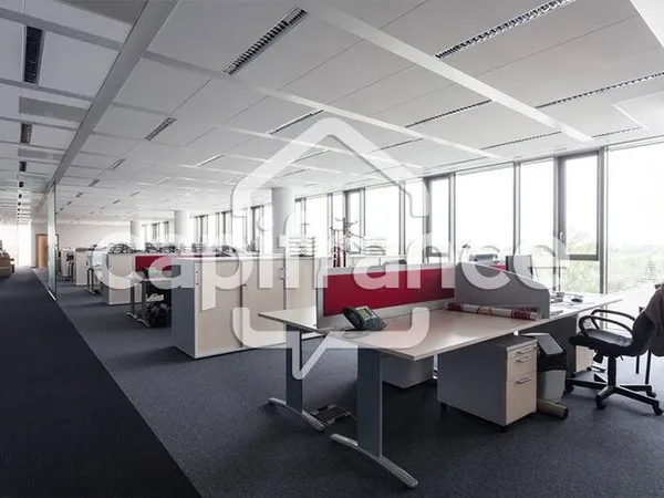 Bureaux 220 m²