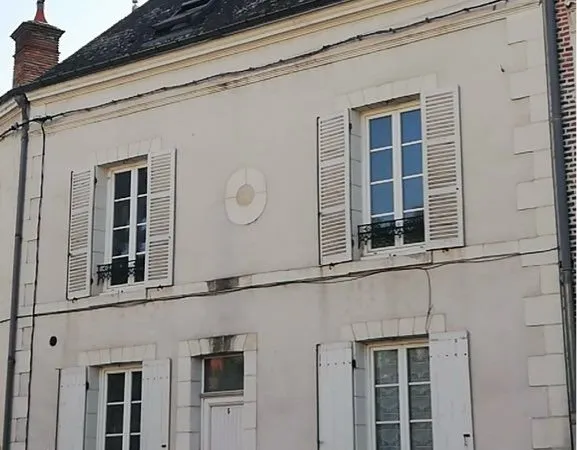 Maison de ville 5 chambres - 117 m² - Centre-ville de Romorantin