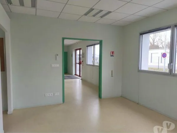 (X-17694) Bureaux Vide 135 m²