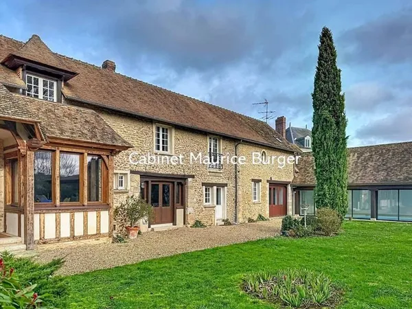 Maison 12 pièces 306 m²