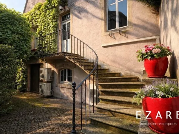 Maison au centre historique de Beaune - 307 m²