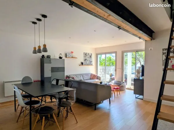 Maison 3ch + bureau - garage et dépendance