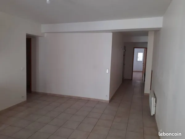 Appartement à loué à l année
