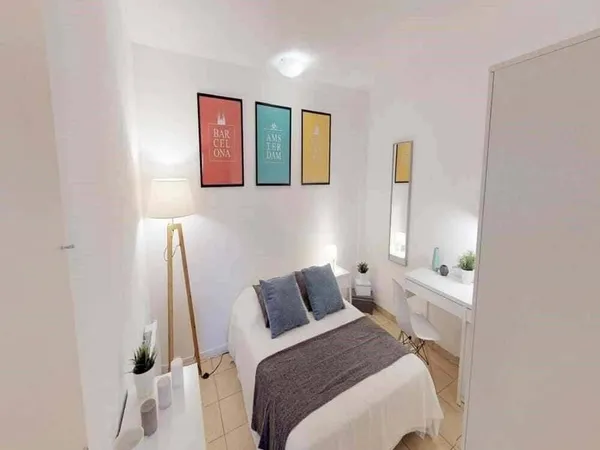 Studio 1 pièce 15 m²