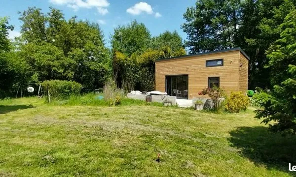 Chalet bord de l'eau