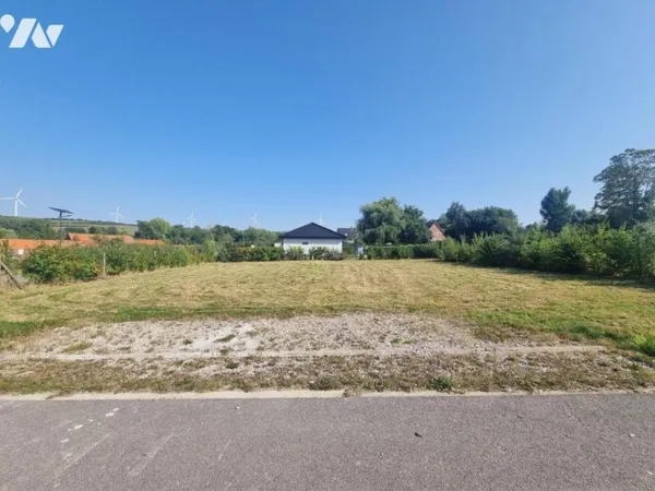 Terrain 629 m²