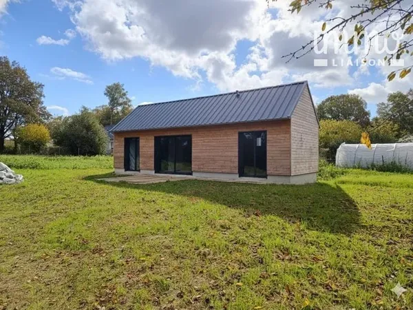 Maison neuve en ossature bois - 809 m² terrain - Belle possibilité