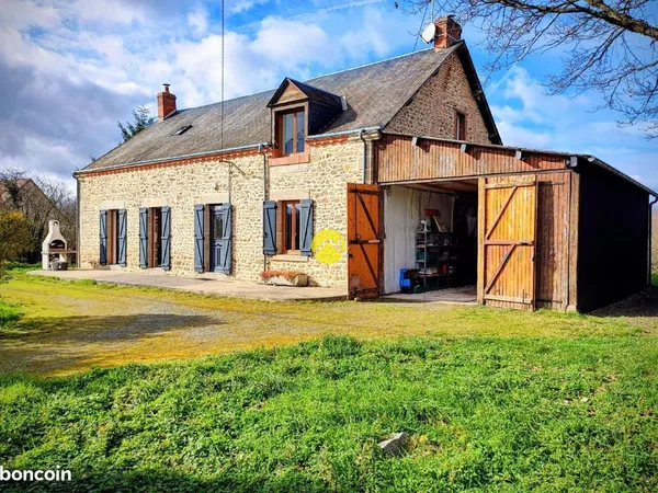 Longère de 1833 restaurée de 155m²