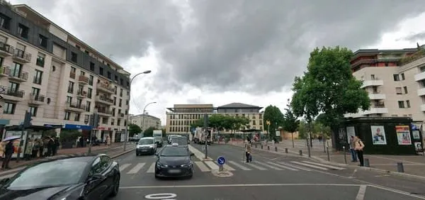 Parking 122 m²