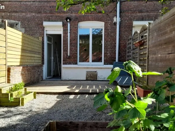 Maison de courée 51 M2 fac de médecine