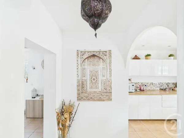 Maison 5 pièces 278 m²