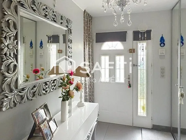 VILLA D'EXCEPTION - 242 M² - CHÂTELAILLON-PLAGE