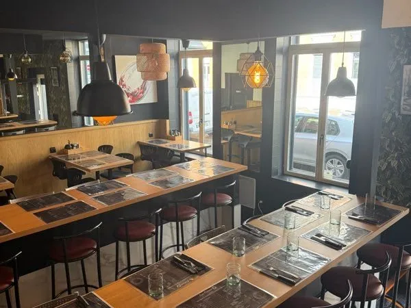 Pizzeria clé en main - refaite à neuf - gros potentiel - petit loyer