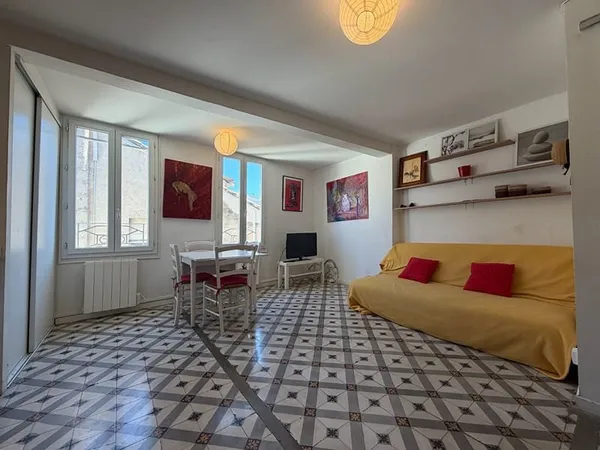 Appartement 2 pièces à vendre à Avignon - Dernier étage, calme et lumineux