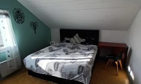 Chambre 1 pièce 12 m²