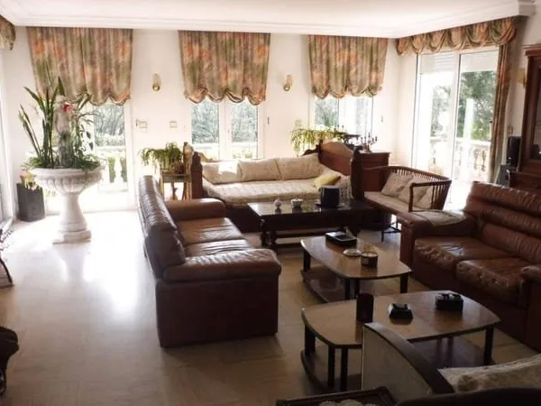 Maison 4 pièces 181 m²