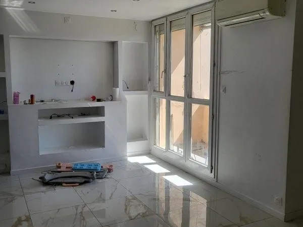 Vends T5 - 95m² - Marseille 11e Arrondissement 13011