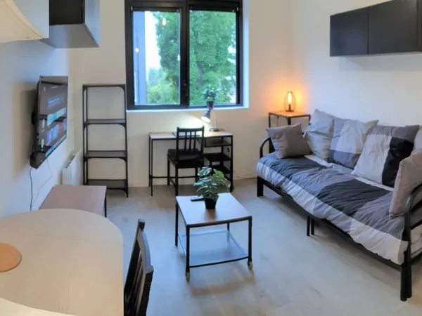 Studio neuf meublé
