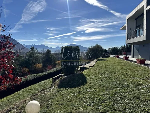 Annecy Nord, propriété d'exception et sa vue sur le lac d'ANNECY