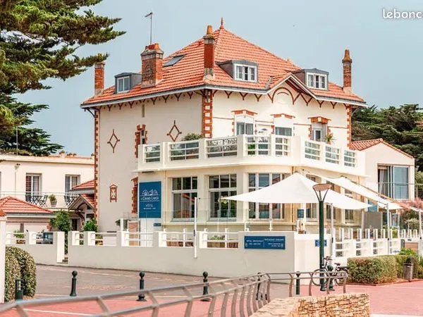 Hotel 500 m² Perpignan