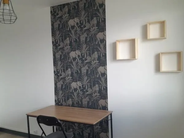 Appartement meublé et équipé, 3 chambres, balcon