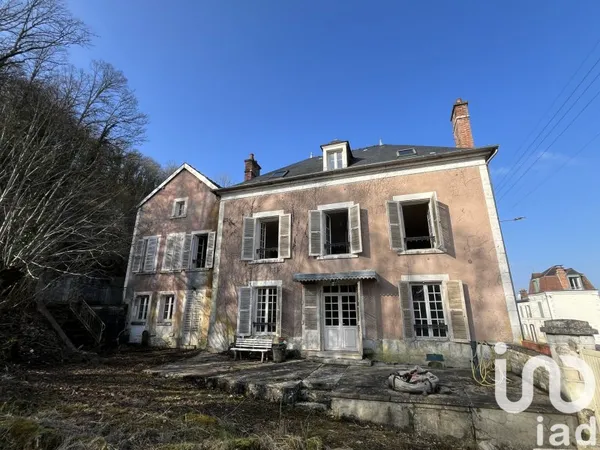 Maison 8 pièces 201 m²