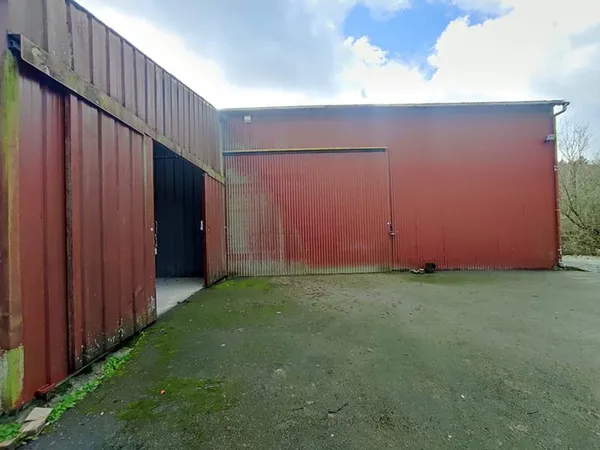 Parking / box Nieul Le Dolent 260 m2