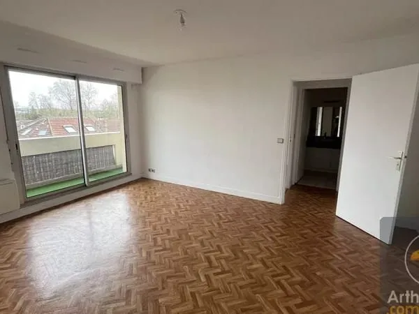 APPARTEMENT F2 CHELLES CENTRE-VILLE