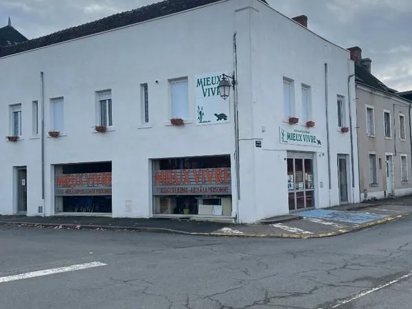 Local commercial 150 m² SAINT-GAULTIER