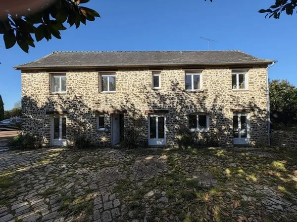 Maison de charme à Saint Ouen Des Toits