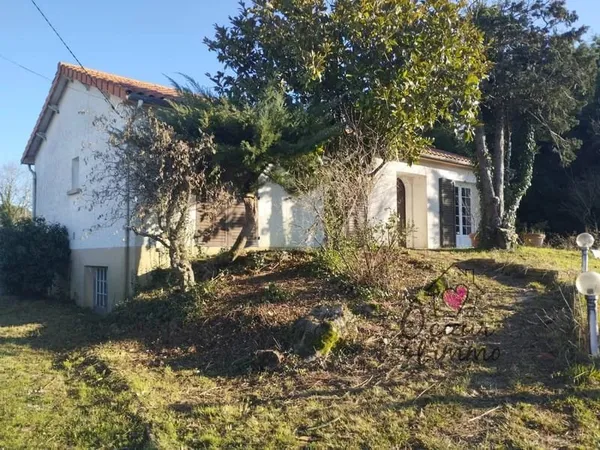 OPPORTUNITÉ À SAISIR - PAVILLON AVEC FORT POTENTIEL !