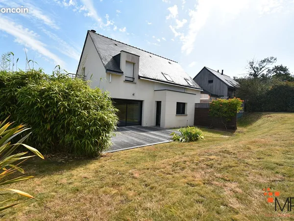 Maison 8 pièces 131 m²