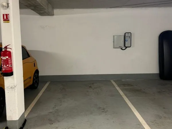 Parking 12 m²
