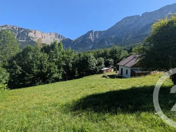 Terrain 1214 m²
