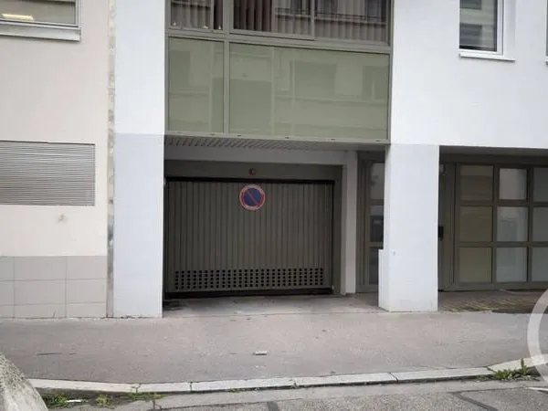 Parking 16 m²