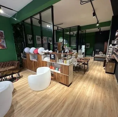 Local 320 m²