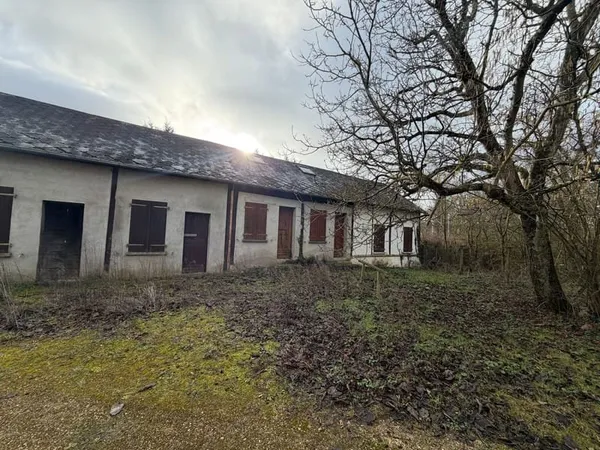 Investissement -> Longère 6 lots 900 m2 de parcelle Fort